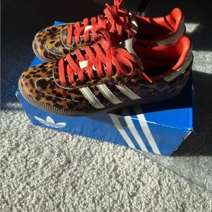 ‼️NIB‼️ Adidas Samba OG W  Leopard Print Shoes with Red Accents